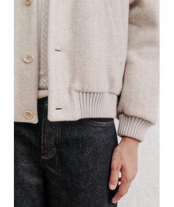 A KIND OF GUISE - BOMBON BOMBER JACKET BRUSHED BEIGE PINSTRIPE Par le système avancé 