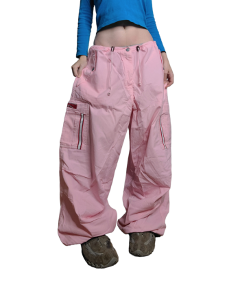 Cargo parachute rose pastel 90s chez Cornerstreet bien 