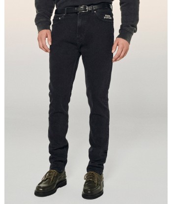 Jean Skinny John ( S23 / HOMME / Washed Black ) ou a consommer sur place