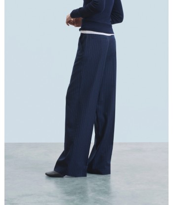 Pantalon Large Tailoring (H24 / FEMME / Rayures Navy) est présent 