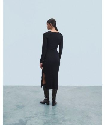 Robe Longue Manche Longue Decolleté Coeur (H24 / FEMME / Noir) rembourrage situé sous